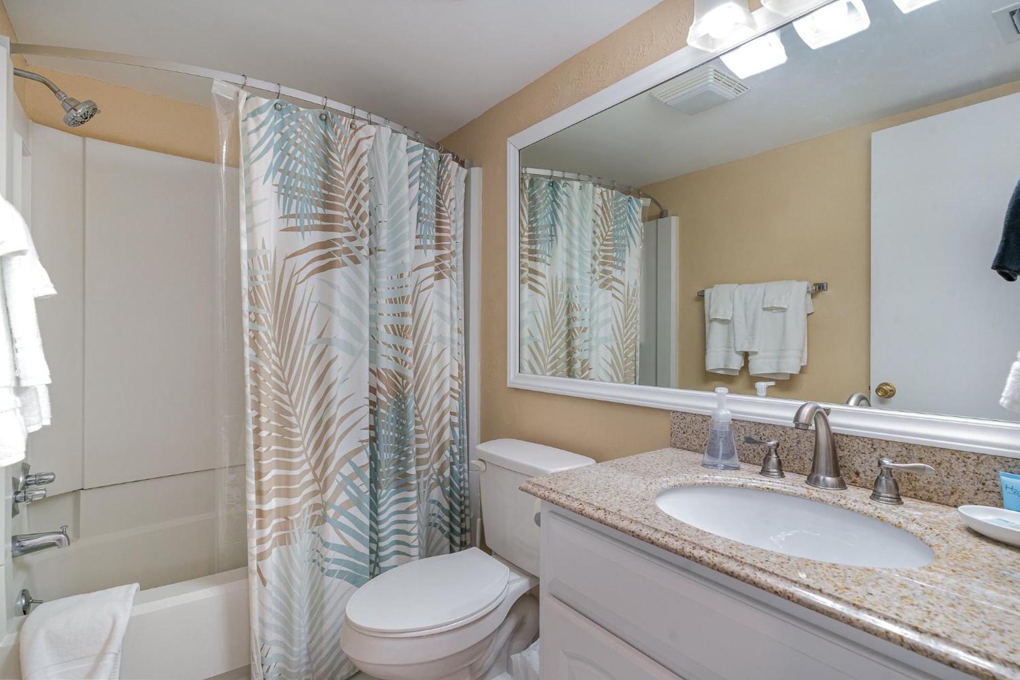 Sands Beach Club Briarcliffe Acres Esterno foto